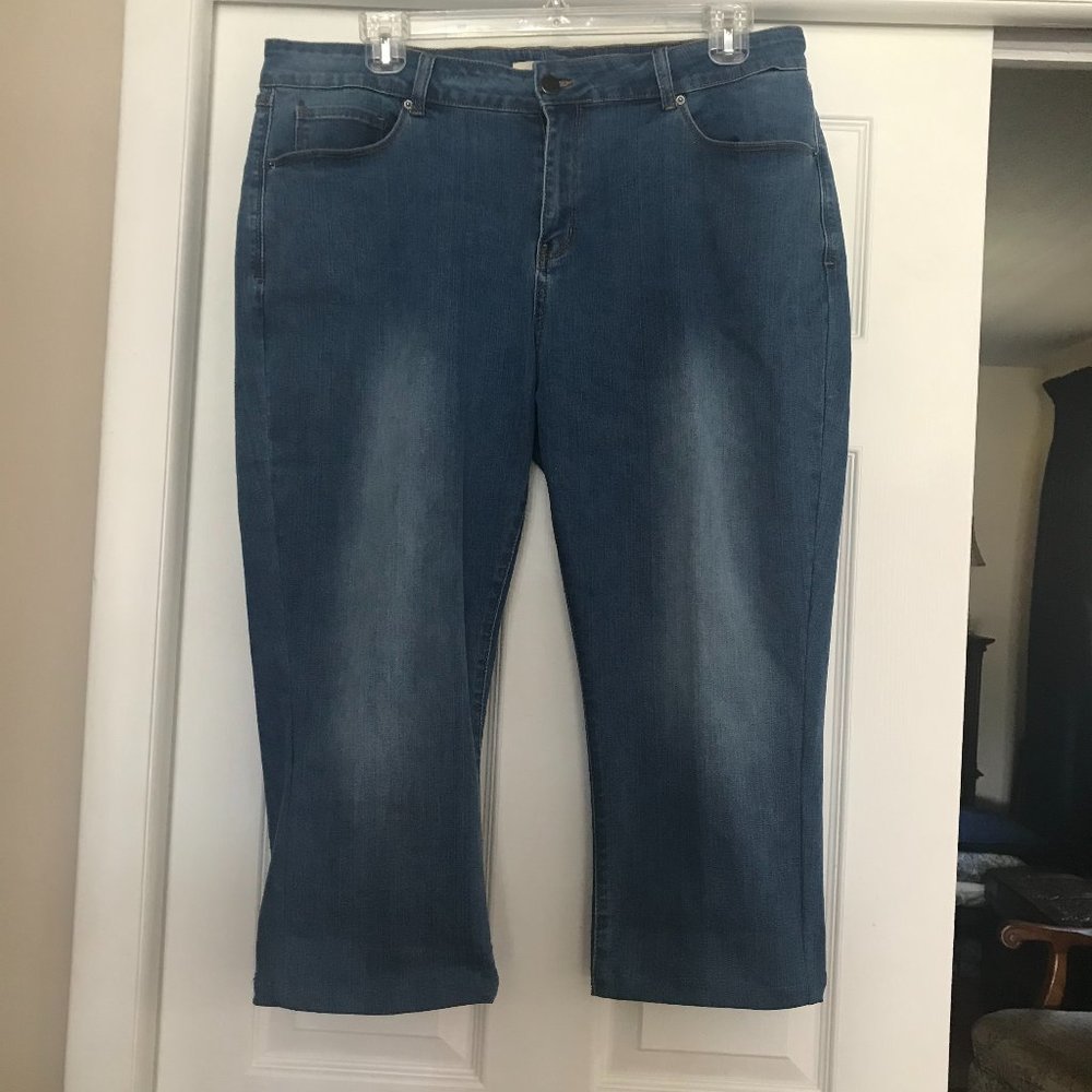 ANGEL + PREMIUM: BUTTON FRONT BLUE JEANS SIZE 18W